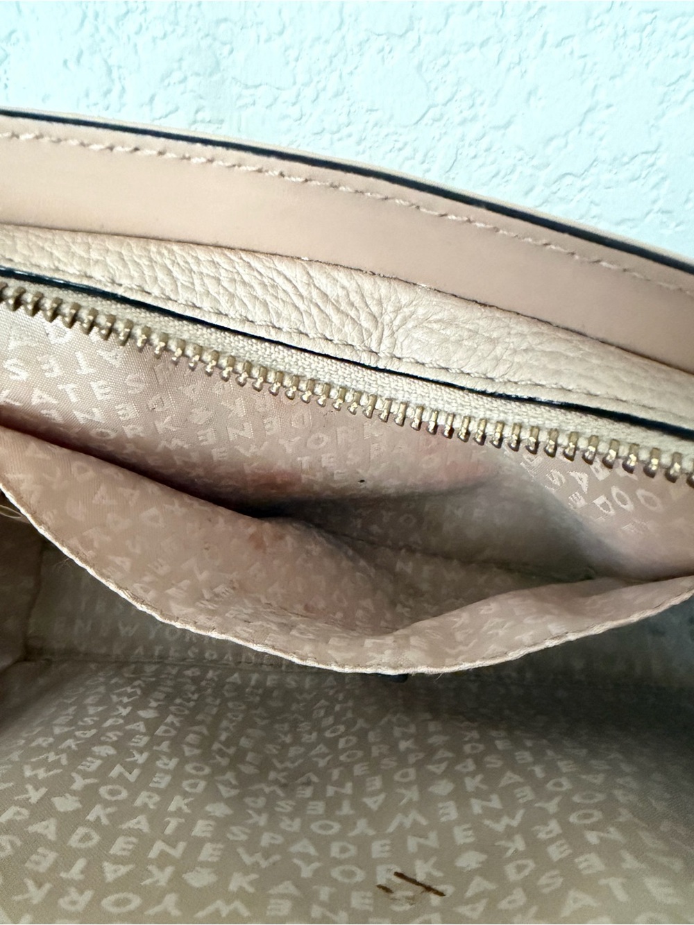 Kate Spade Beige Black Hadley Street Adelia 100% LEATHER Crossbody Messenger Bag - Picture 7 of 10